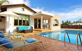 Villa Merry